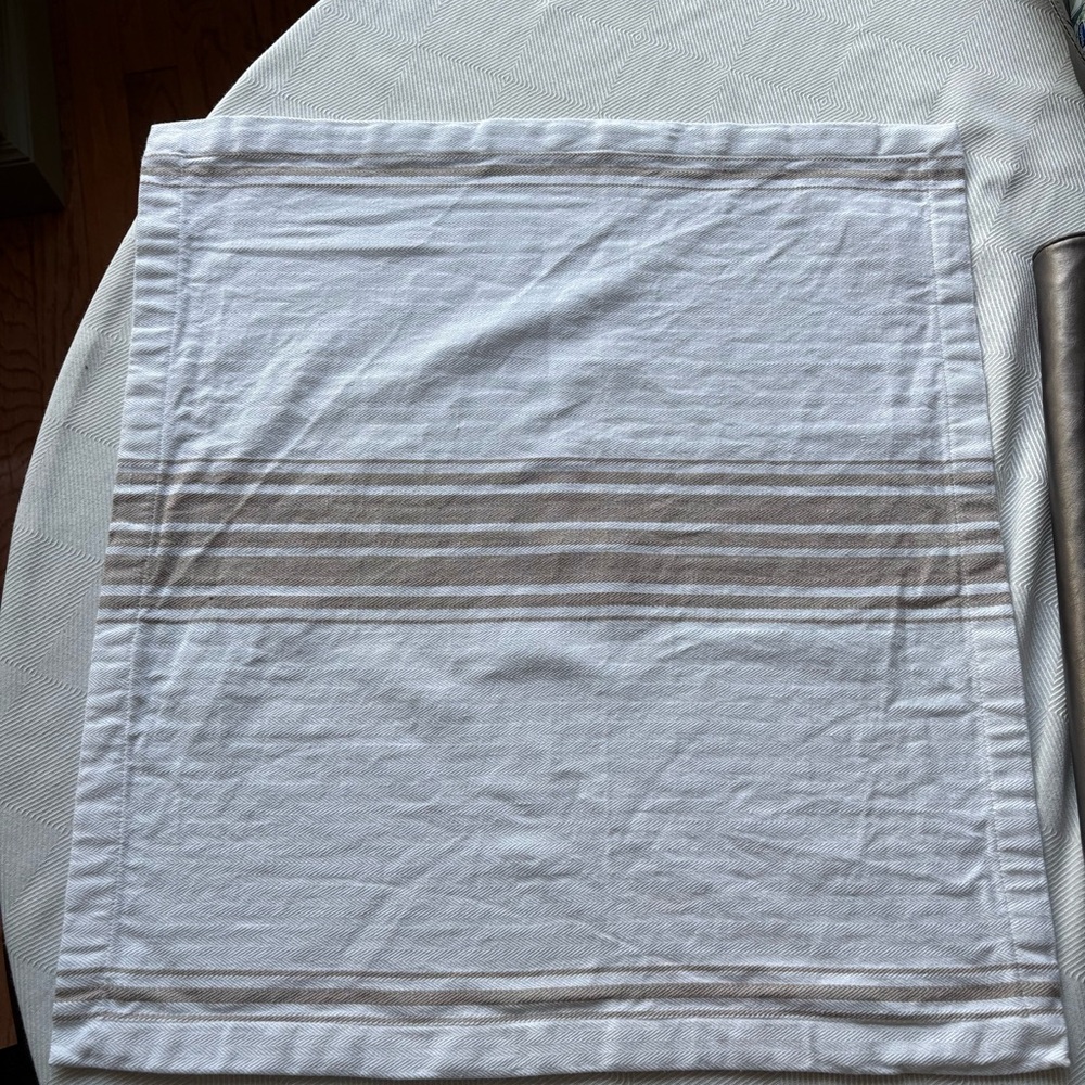 Williams Sonoma Cream and Brown Napkins